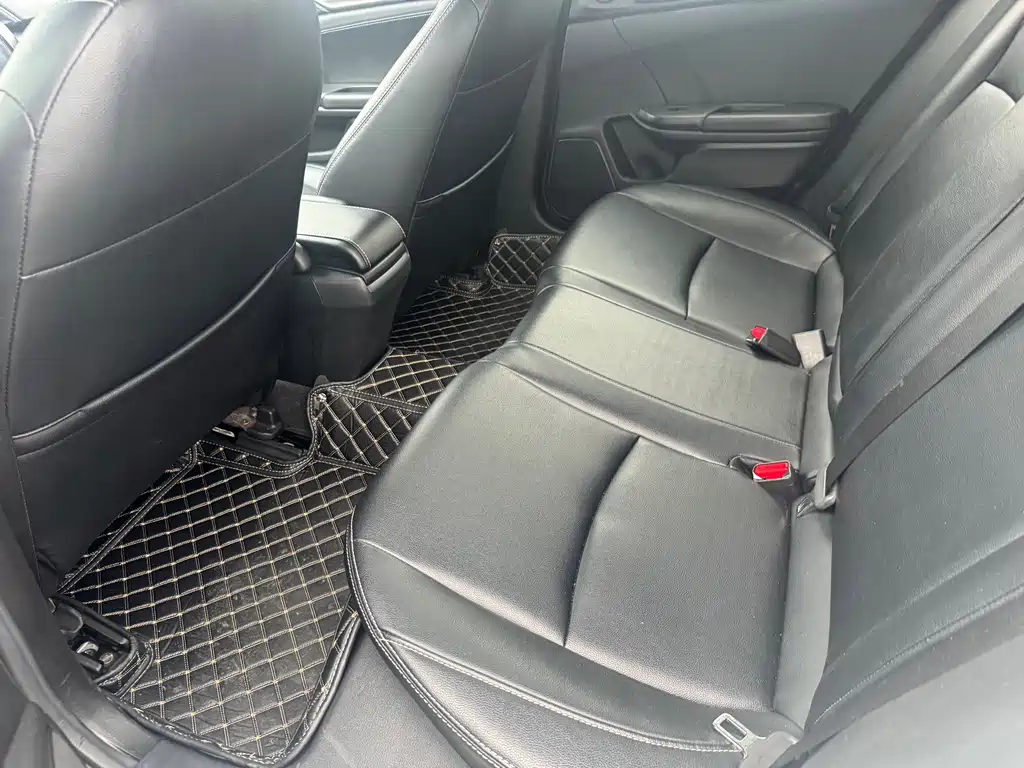 Honda Civic — фото 7