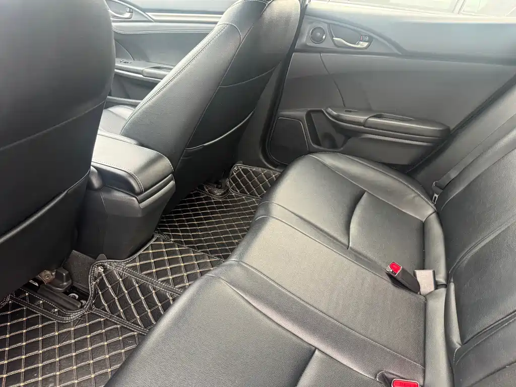 Honda Civic — фото 8