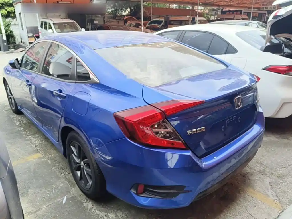 Honda Civic — фото 4