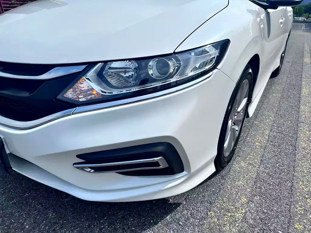Honda Jade — фото 11