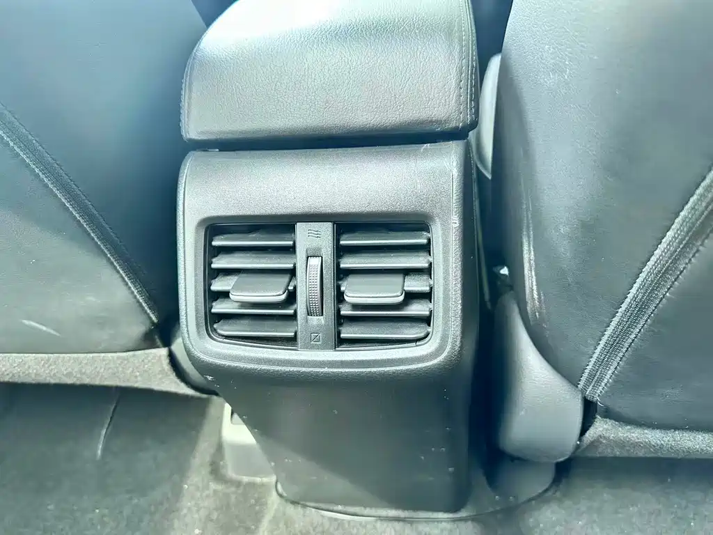 Honda Jade — фото 17