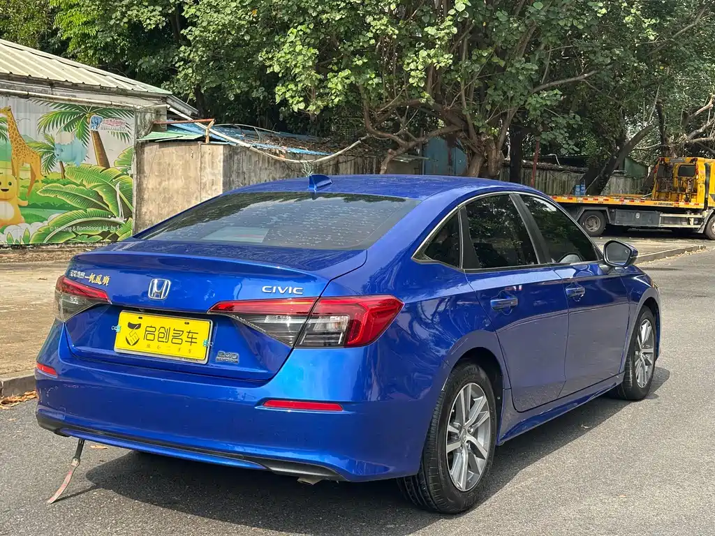 Honda Civic — фото 4