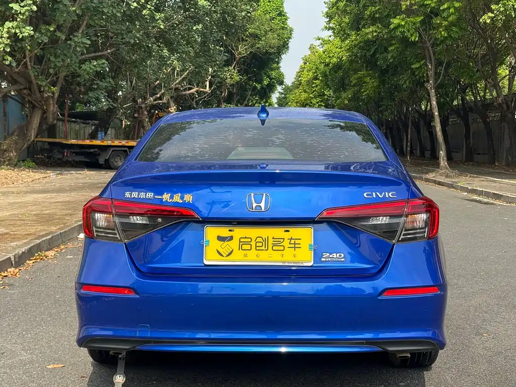 Honda Civic — фото 5