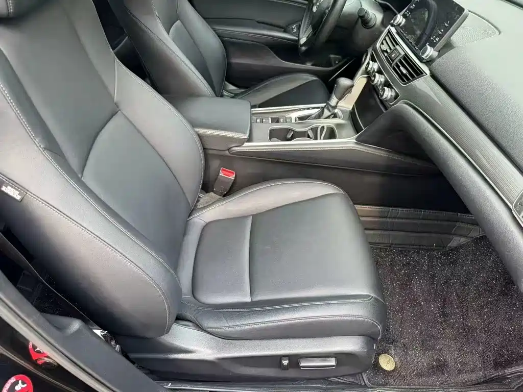 Honda Accord — фото 5