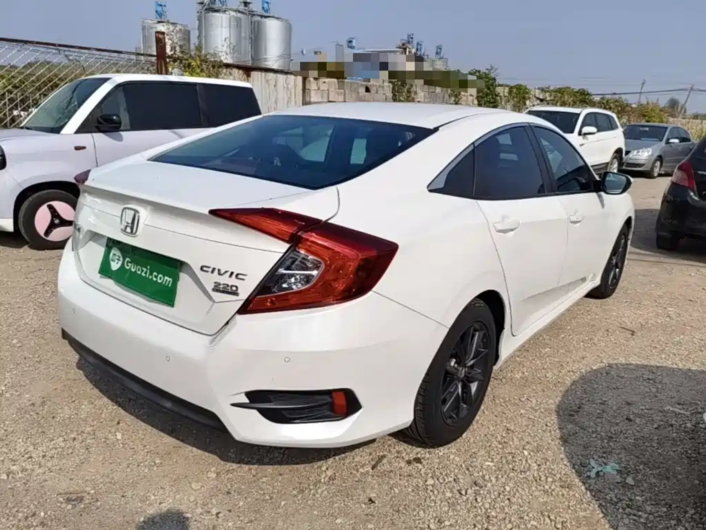 Honda Civic — фото 6