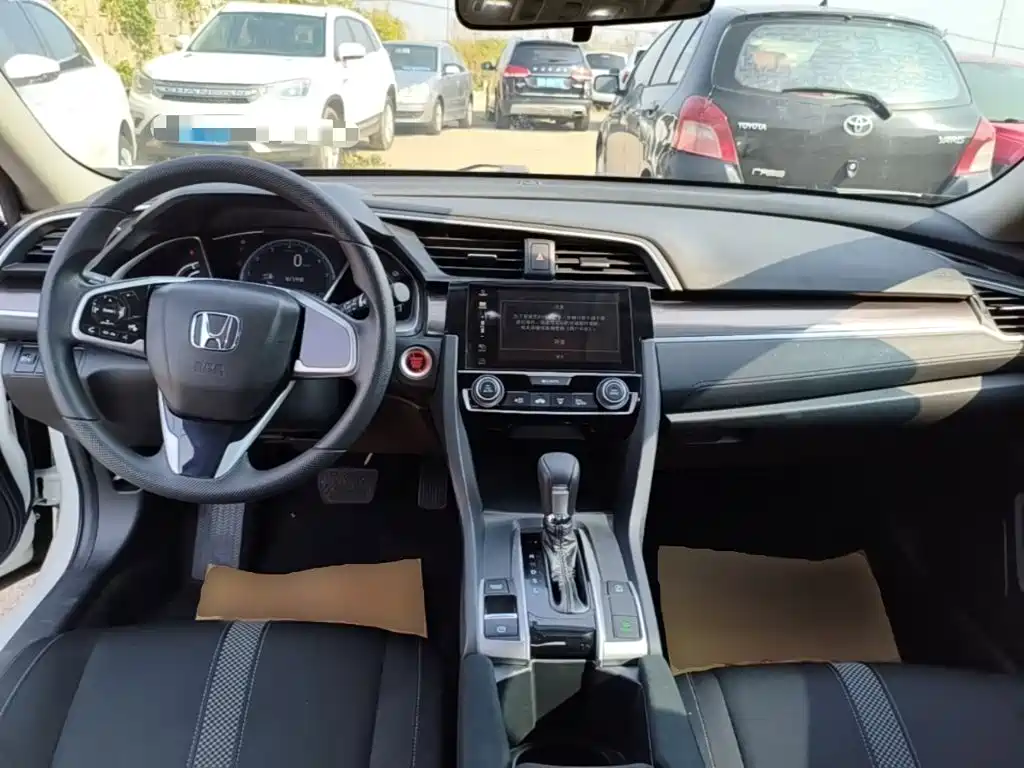 Honda Civic — фото 9