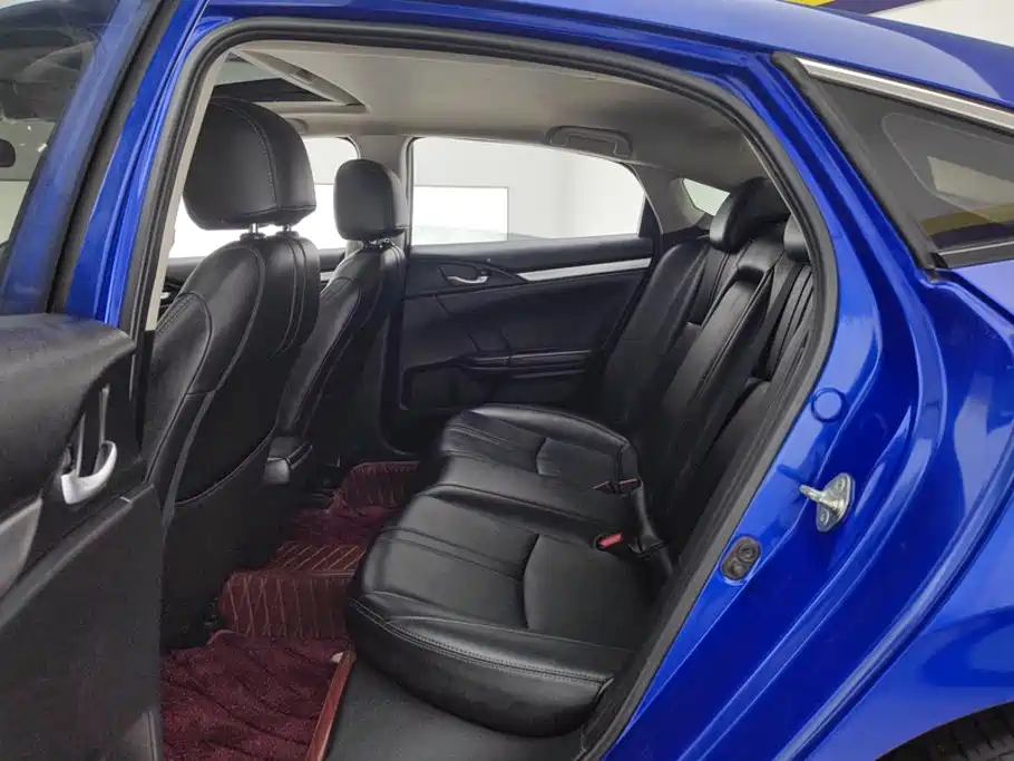 Honda Civic — фото 11