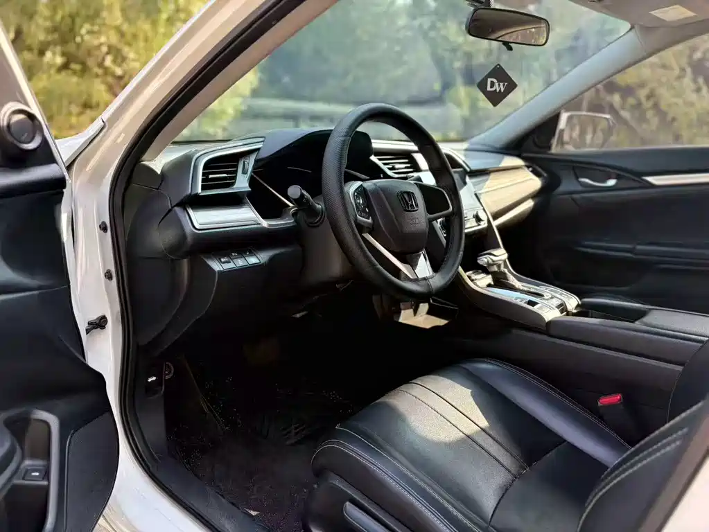 Honda Civic — фото 6