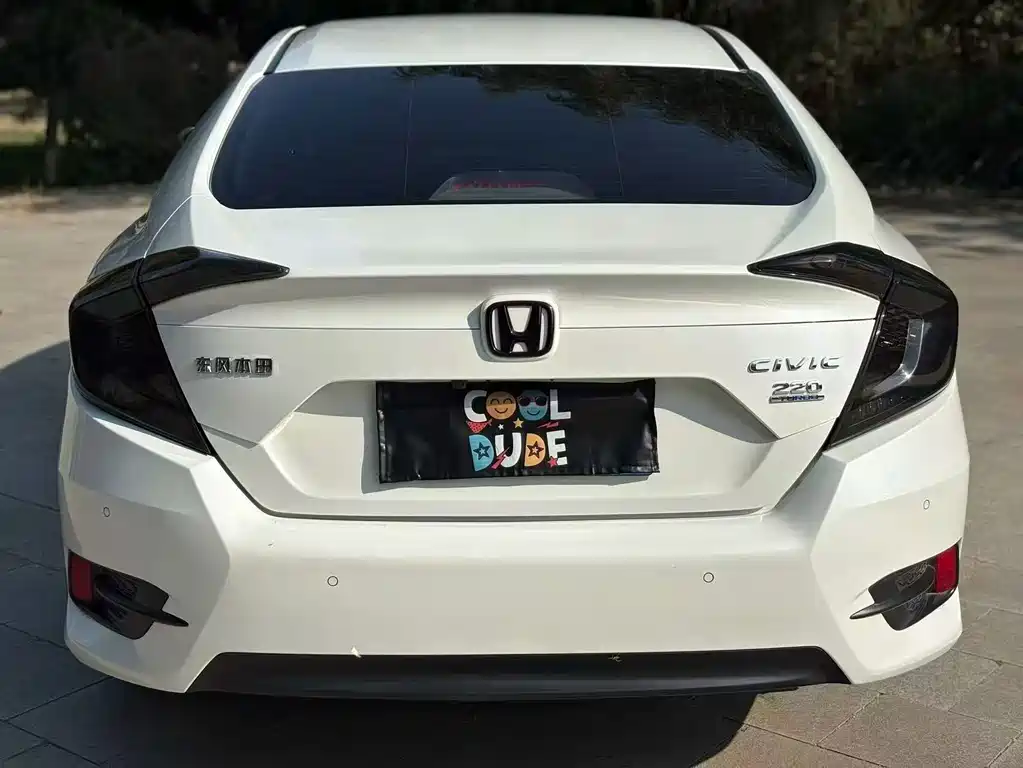 Honda Civic — фото 8