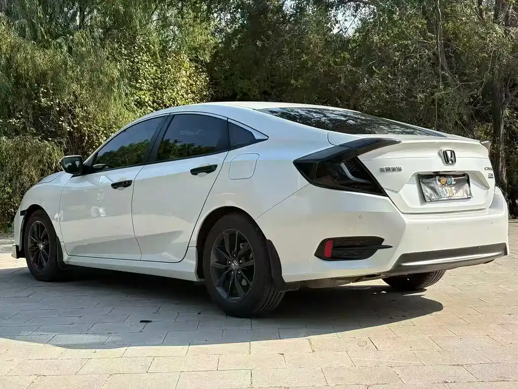 Honda Civic — фото 9
