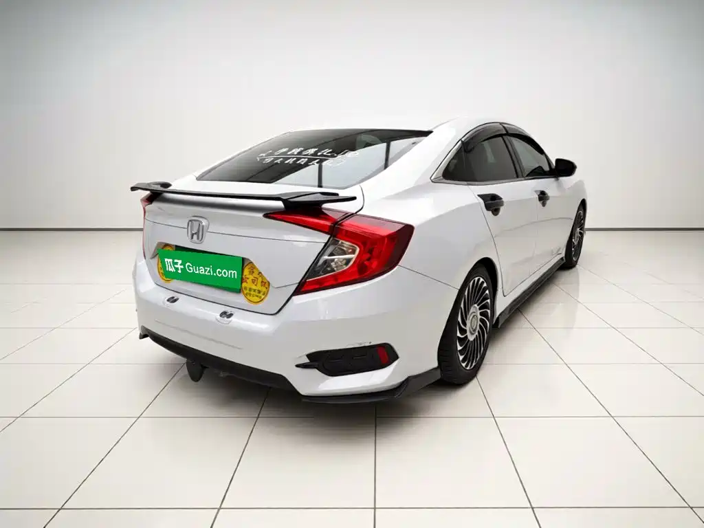 Honda Civic — фото 6