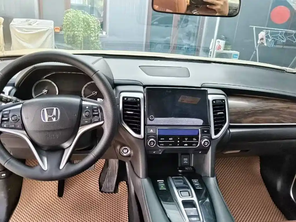 Honda UR-V — фото 5