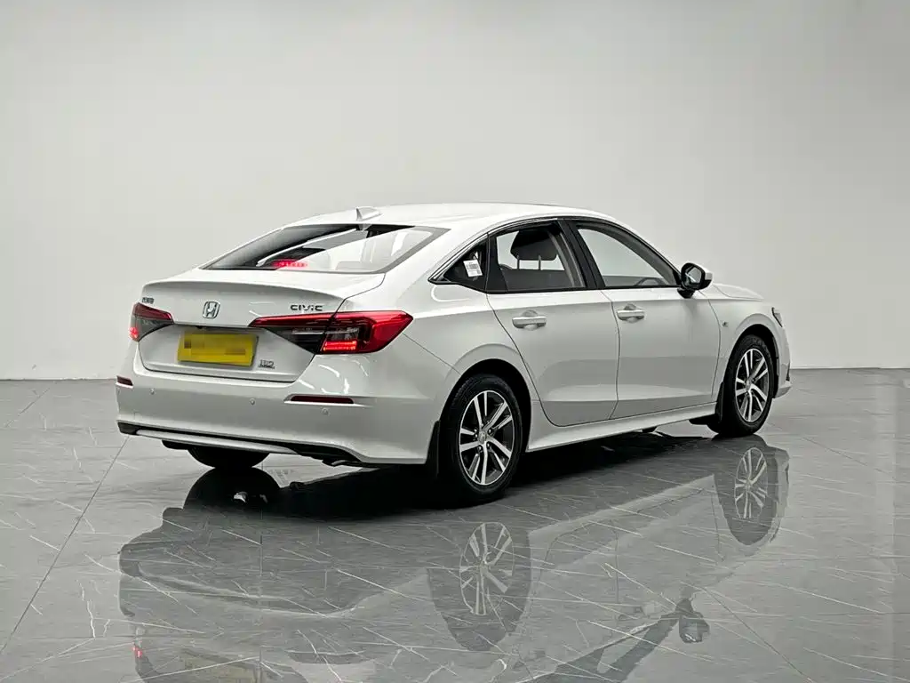 Honda Civic — фото 6