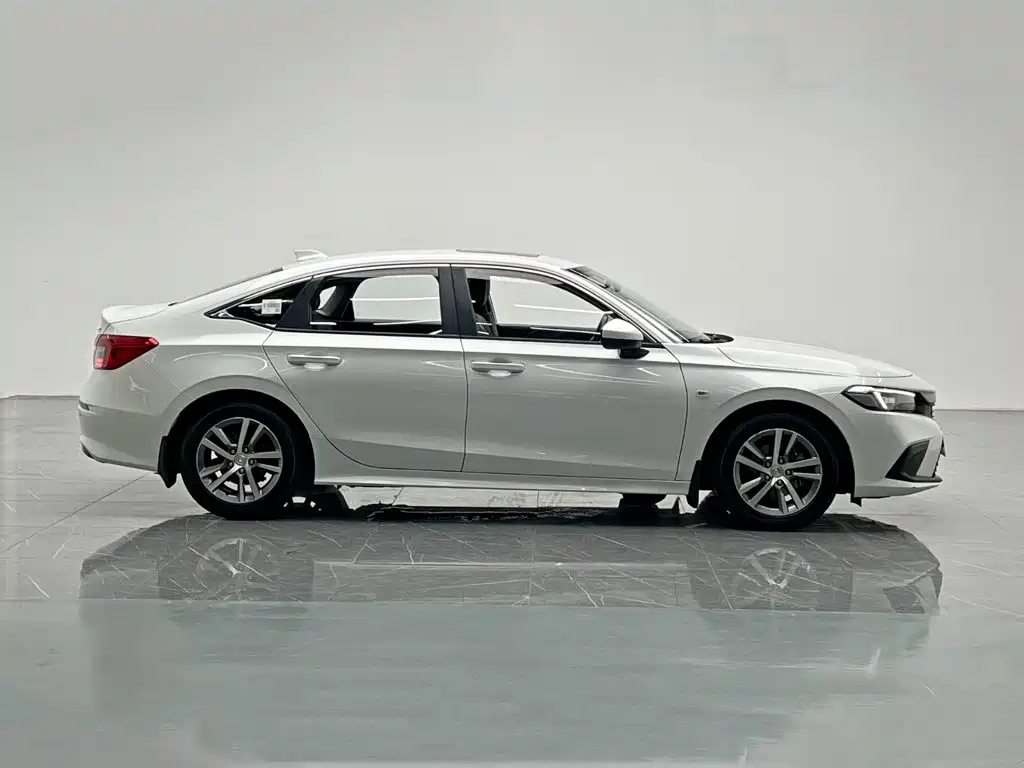 Honda Civic — фото 7