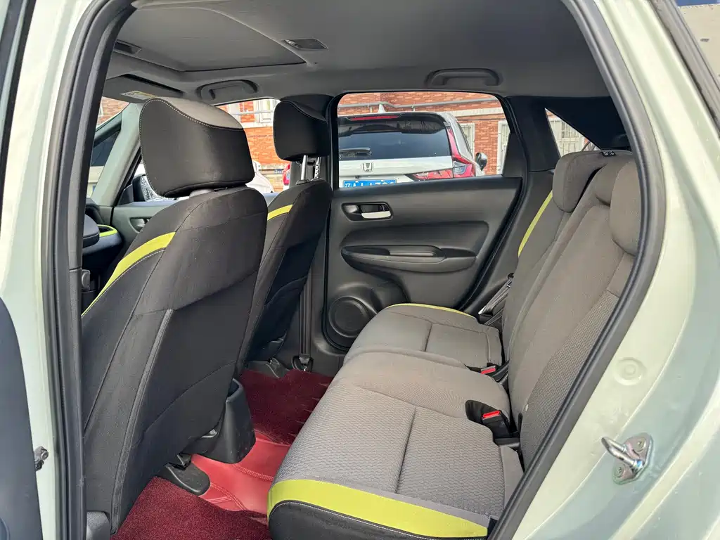 Honda Fit — фото 8