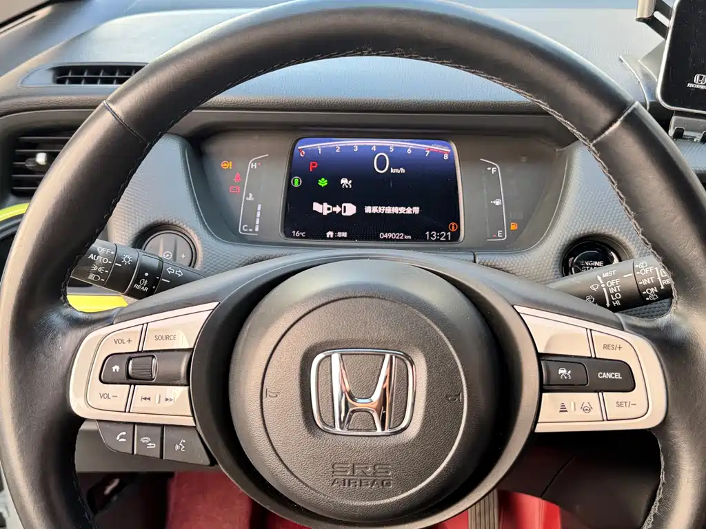 Honda Fit — фото 10