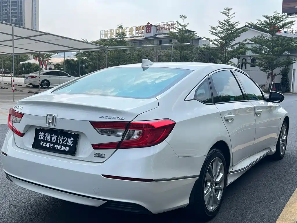 Honda Accord — фото 4