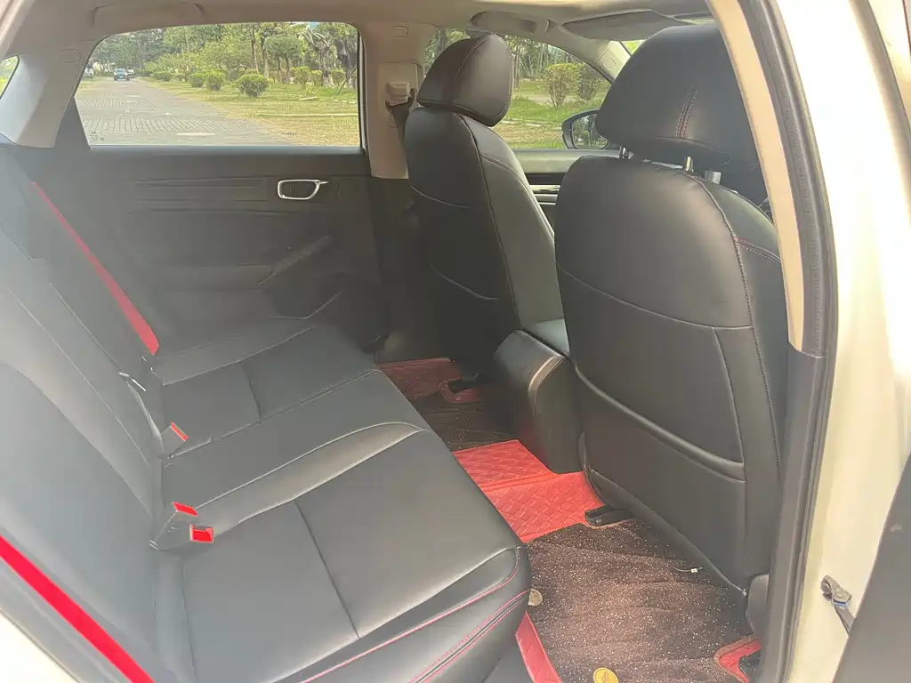 Honda Civic — фото 13