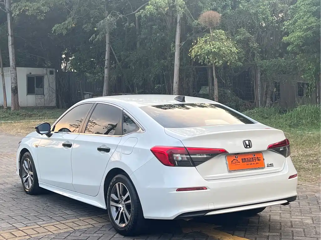 Honda Civic — фото 15