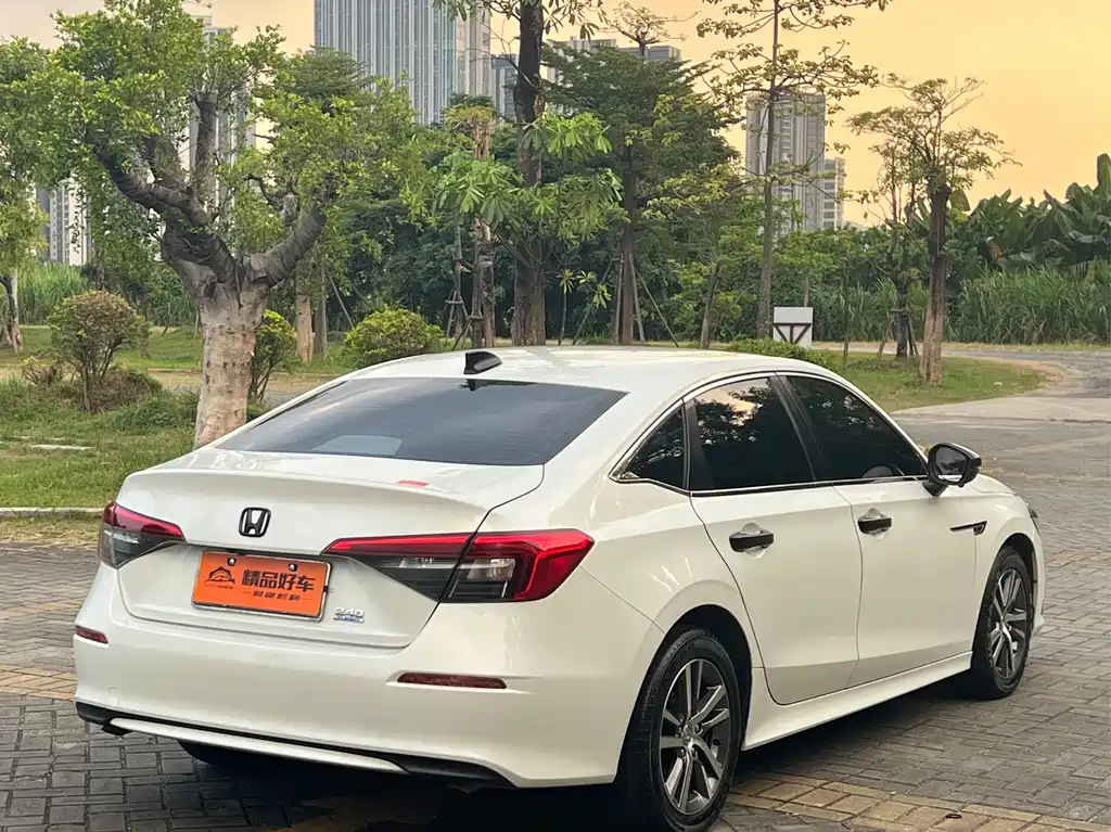 Honda Civic — фото 17