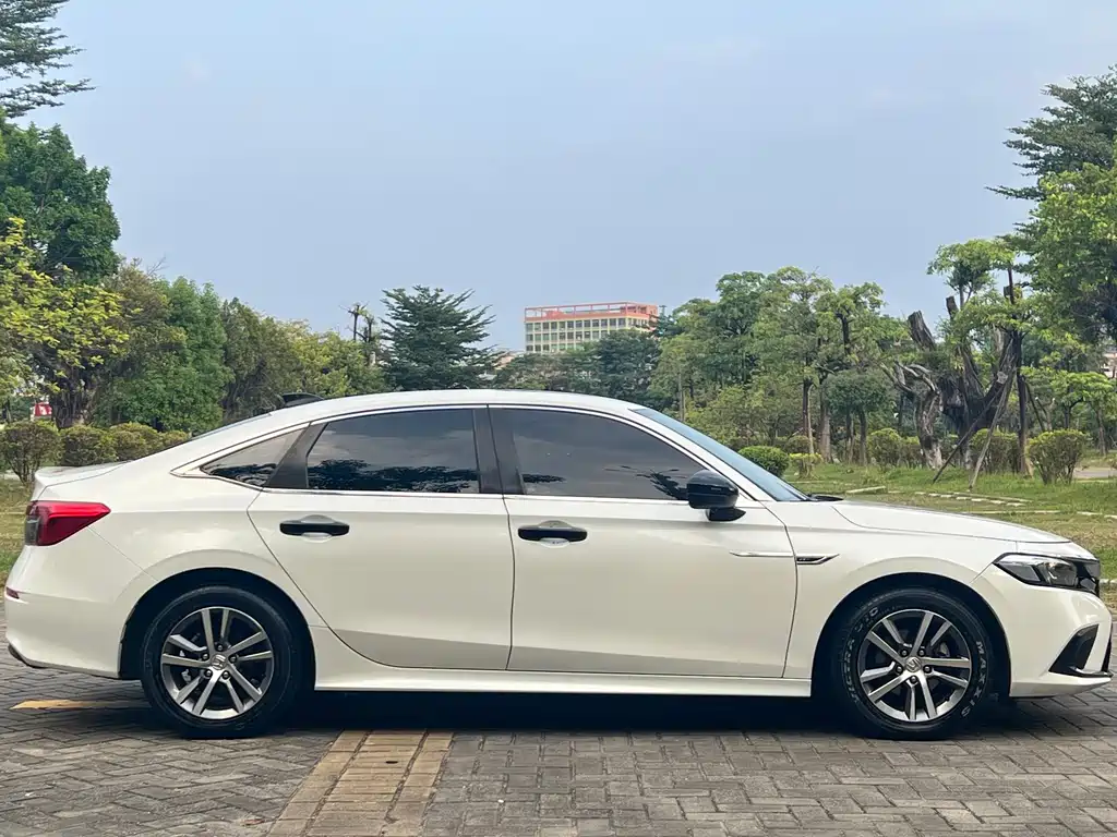 Honda Civic — фото 4