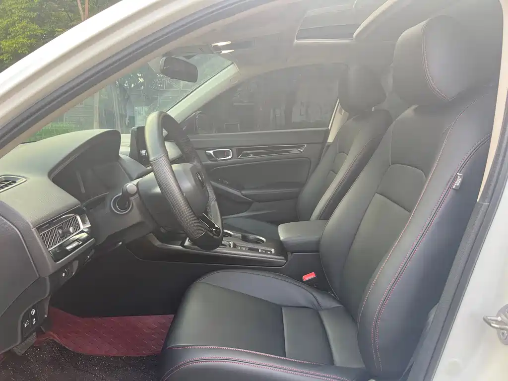 Honda Civic — фото 8