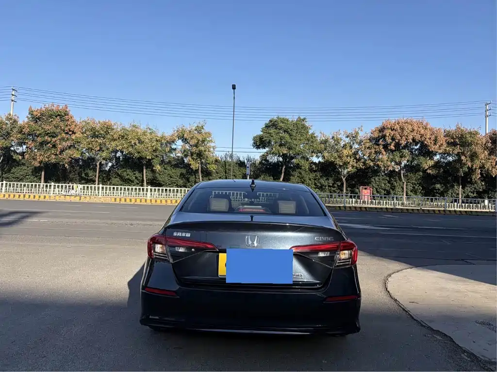 Honda Civic — фото 4