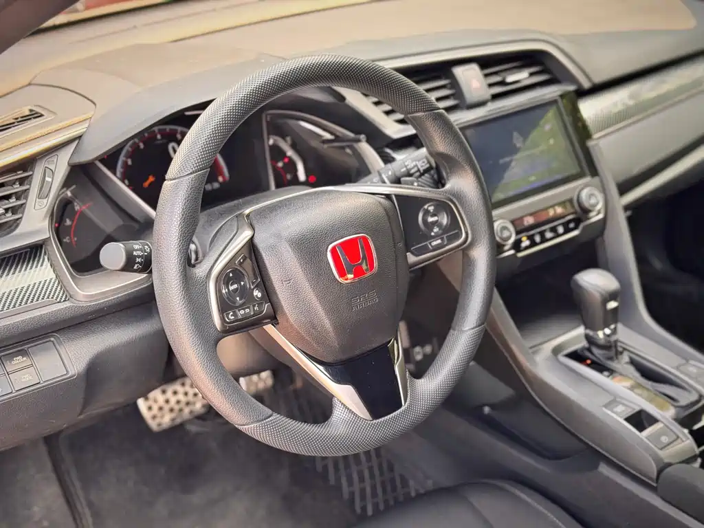 Honda Civic — фото 14