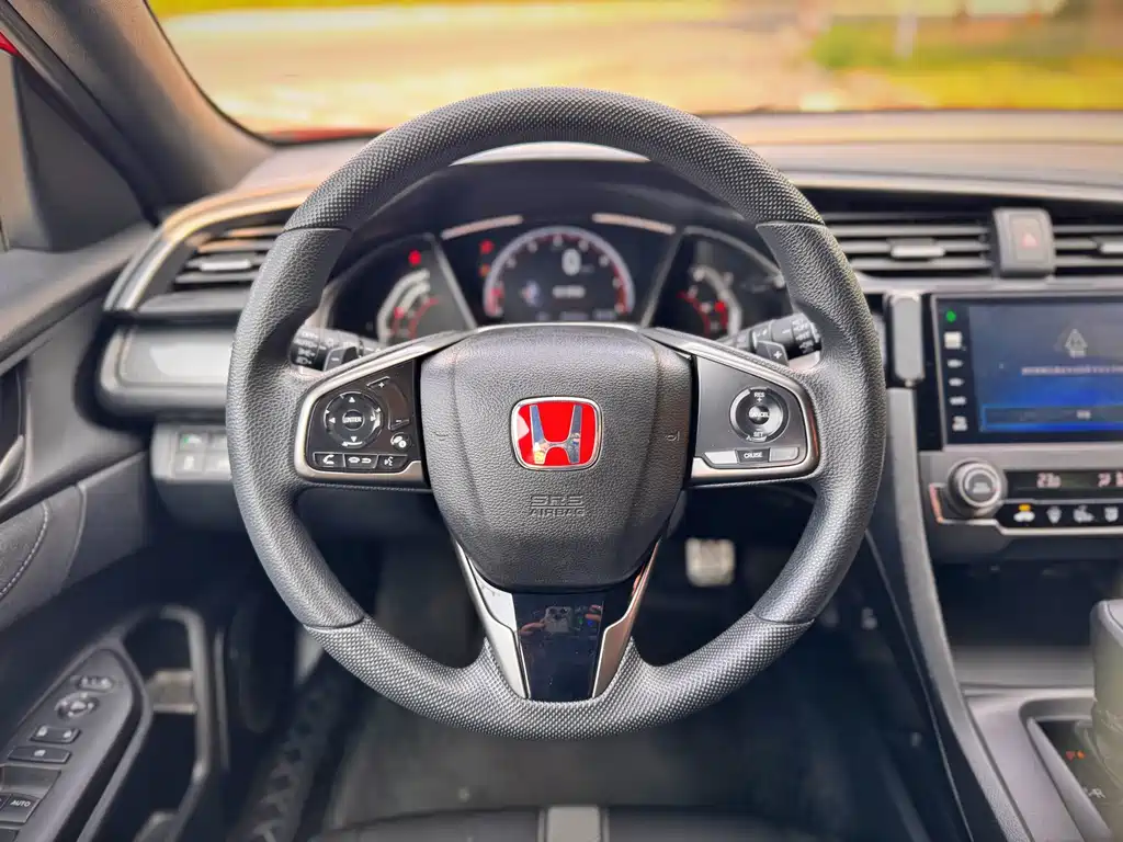 Honda Civic — фото 15