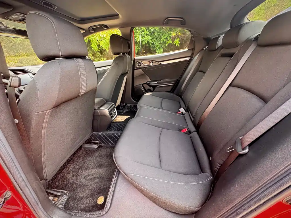 Honda Civic — фото 18