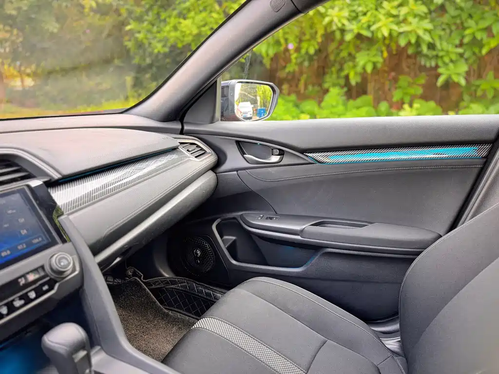 Honda Civic — фото 24