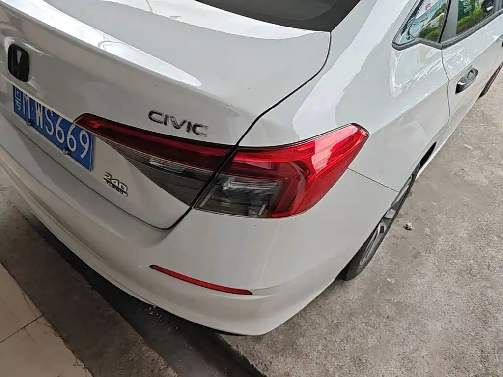Honda Civic — фото 7
