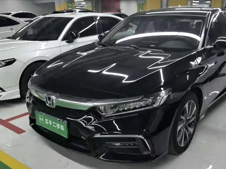 Honda Inspire — фото 23
