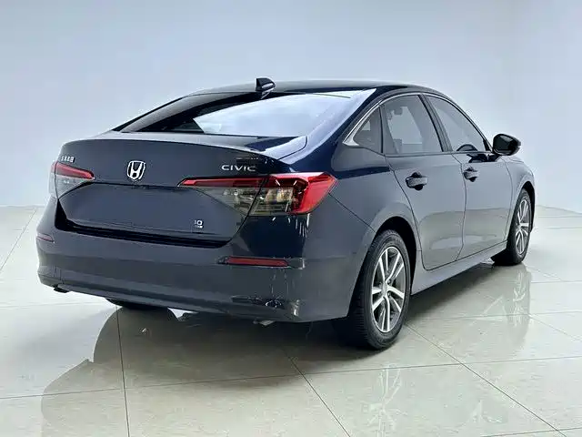 Honda Civic — фото 7