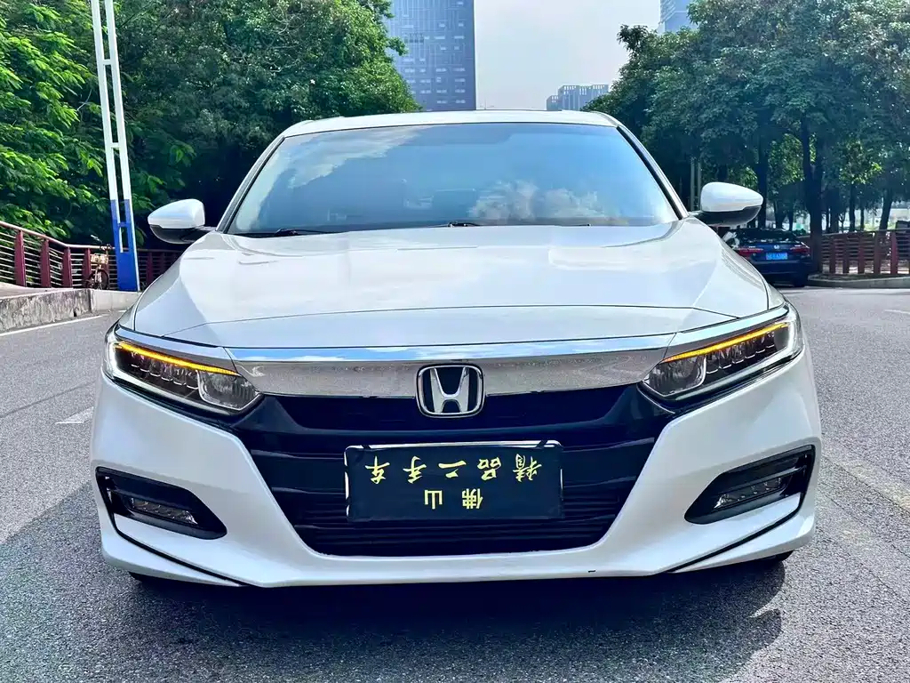 Honda Accord — фото 2