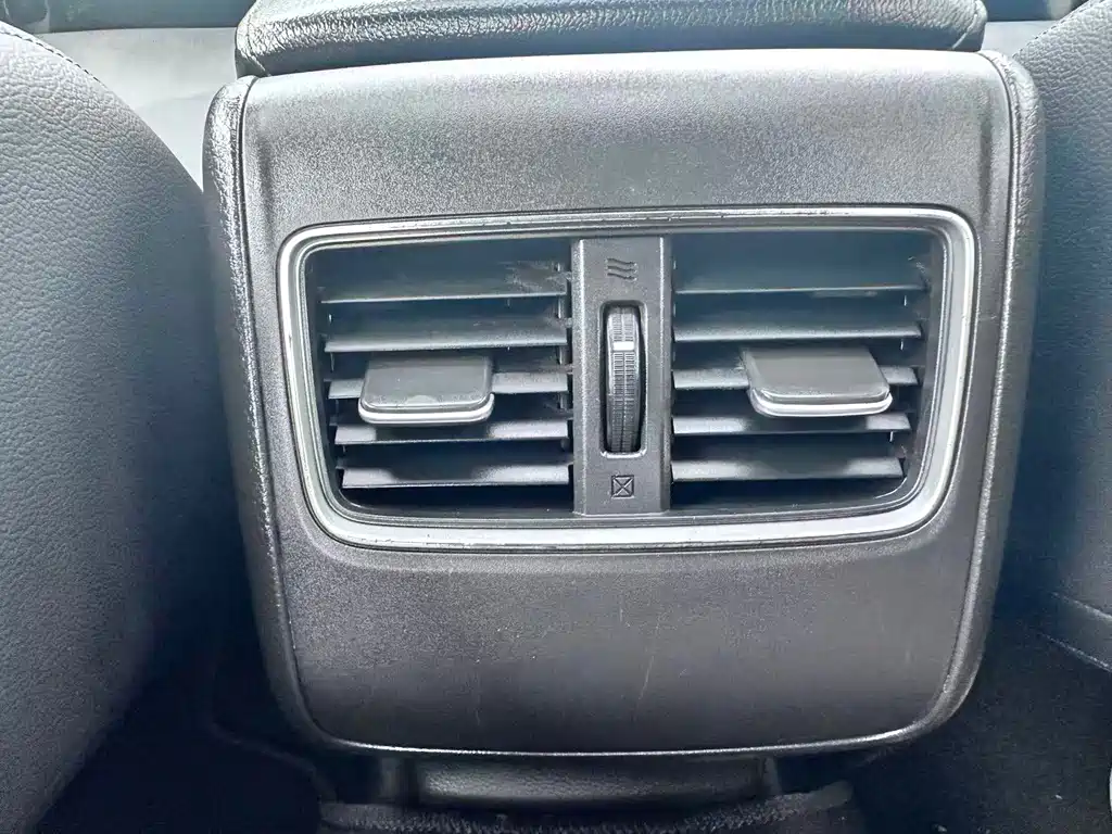 Honda Accord — фото 13