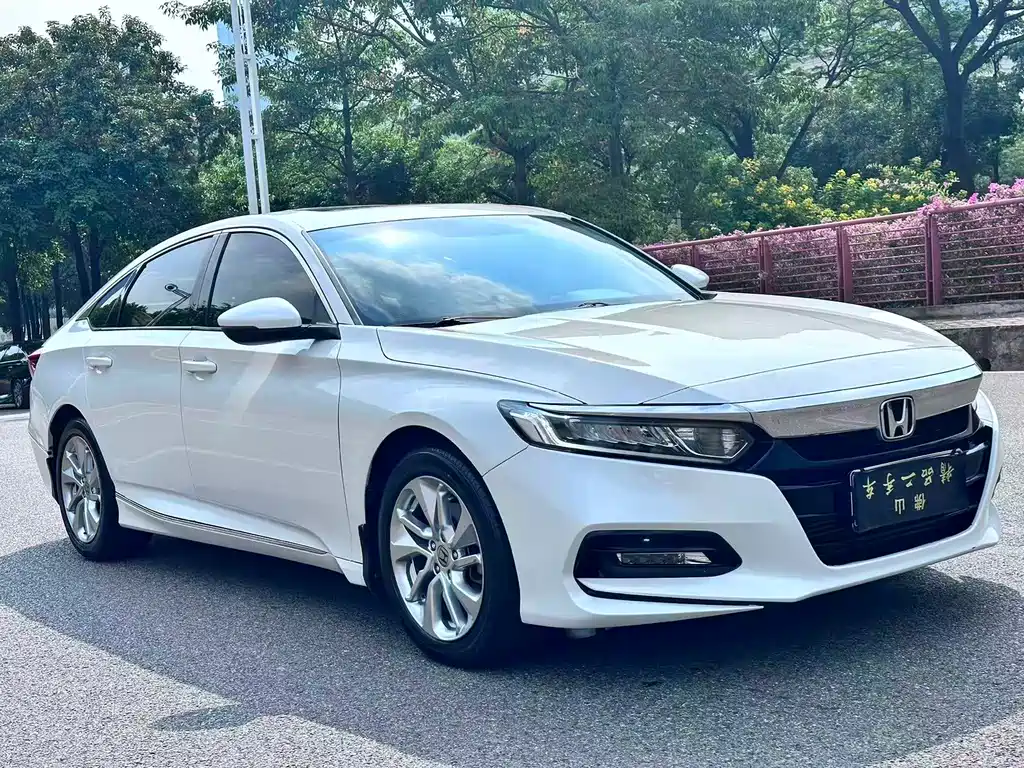 Honda Accord — фото 3