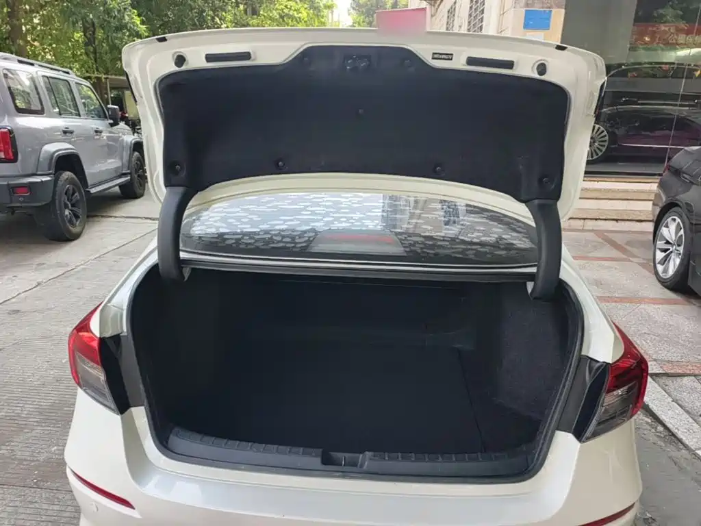 Honda Civic — фото 18