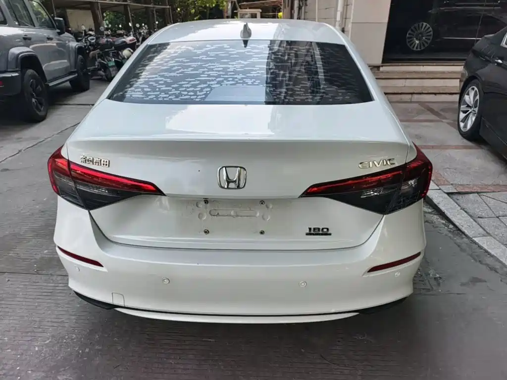 Honda Civic — фото 5
