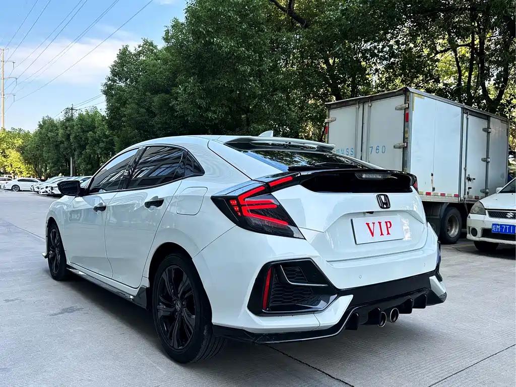Honda Civic — фото 14