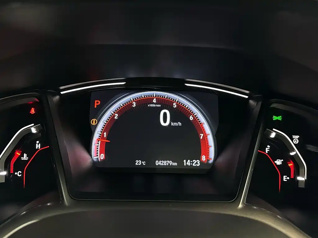 Honda Civic — фото 10