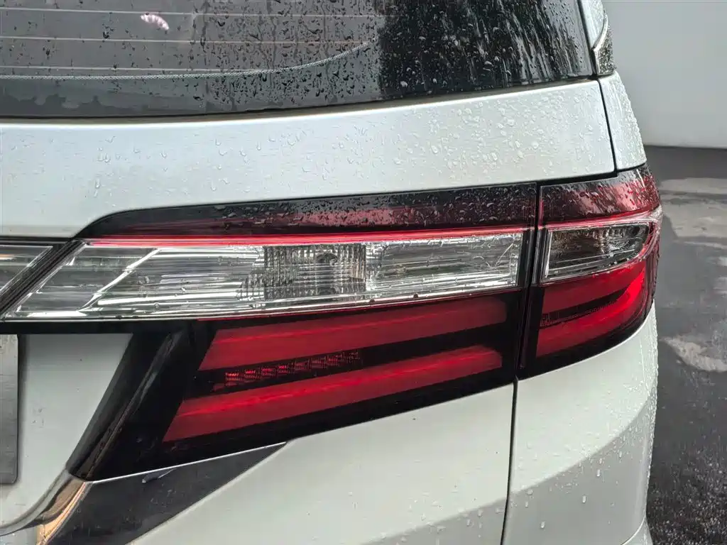 Honda Odyssey — фото 23