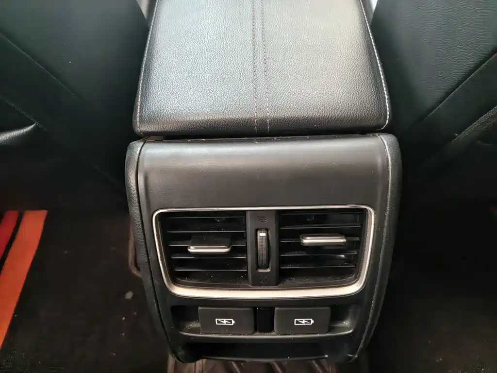 Honda Accord — фото 19