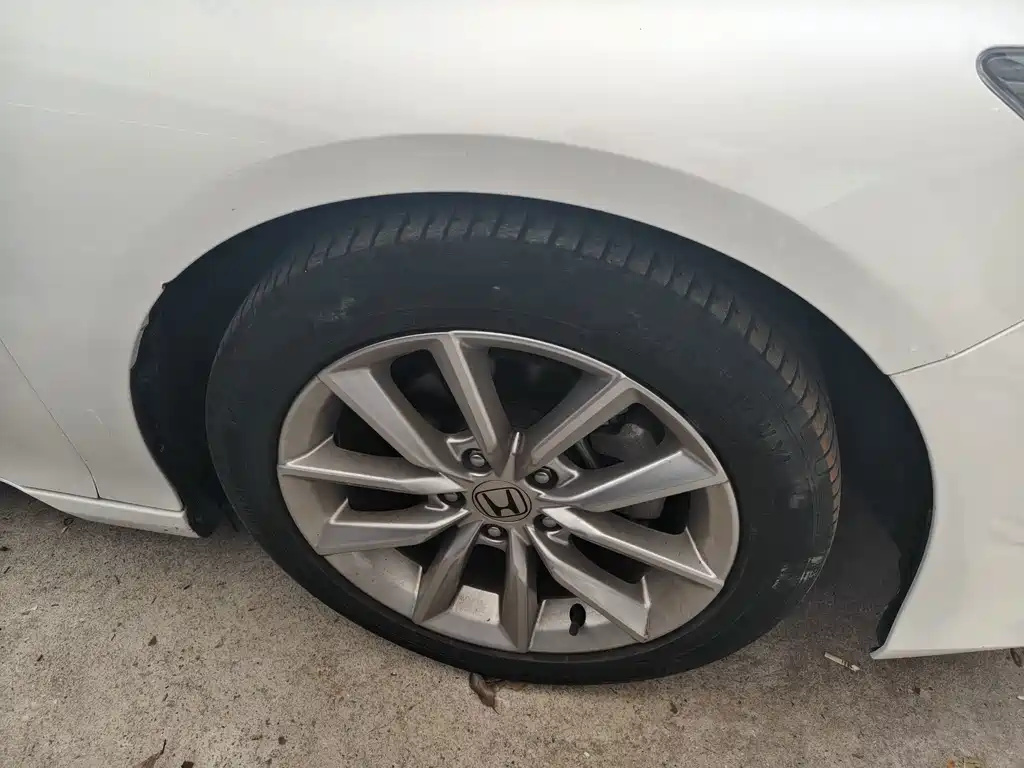 Honda Accord — фото 28