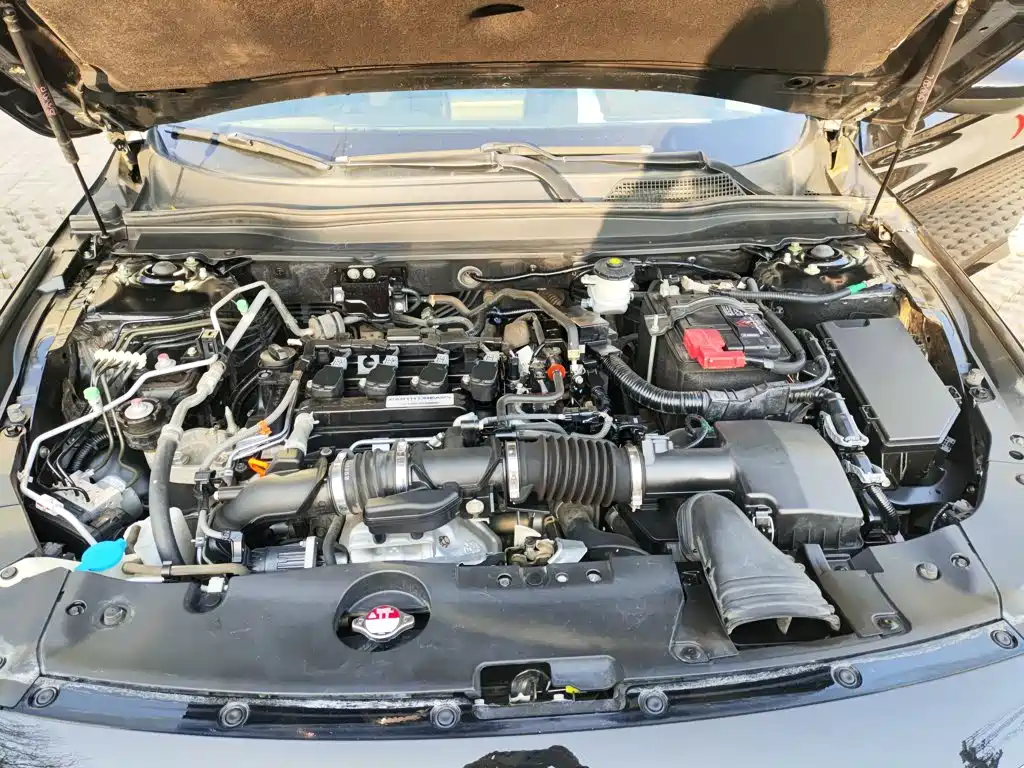 Honda Accord — фото 9