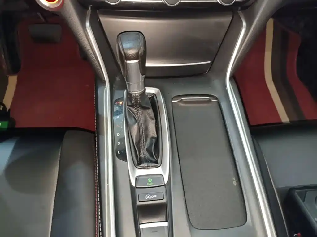 Honda Inspire — фото 13