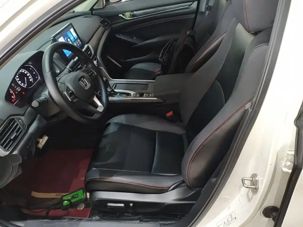 Honda Inspire — фото 14