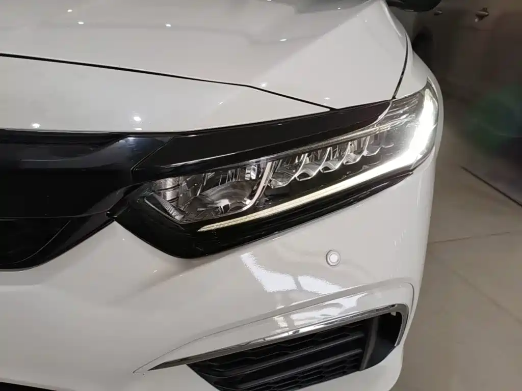 Honda Inspire — фото 23