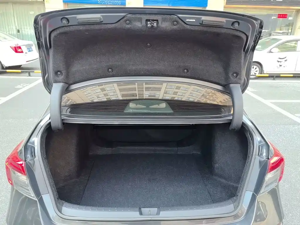 Honda Civic — фото 18