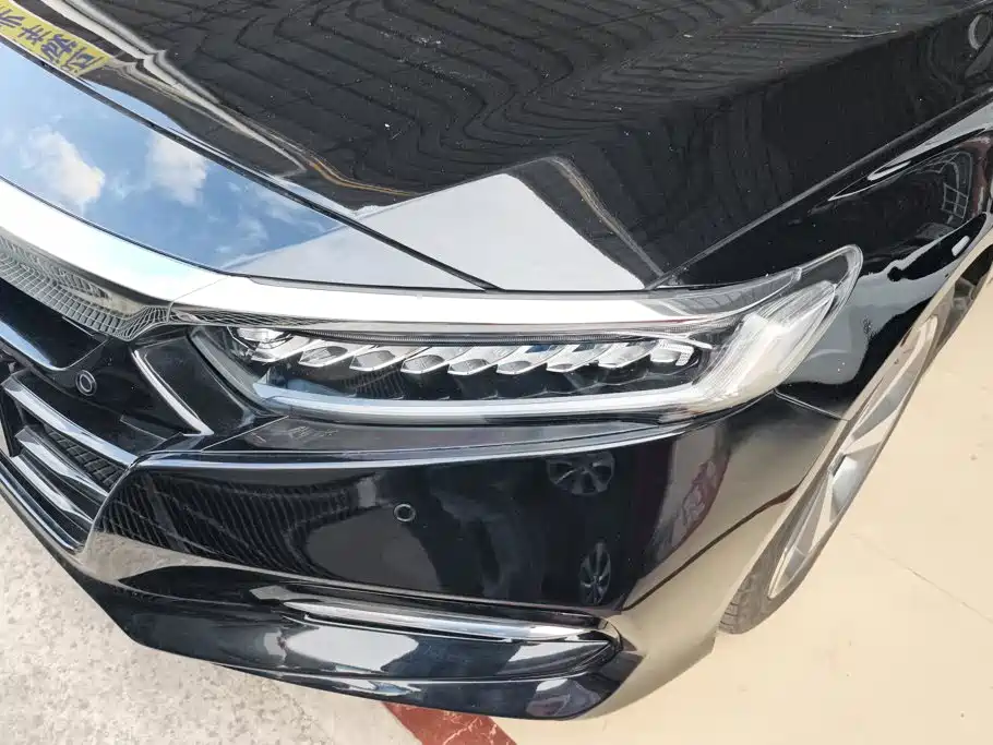 Honda Accord — фото 5